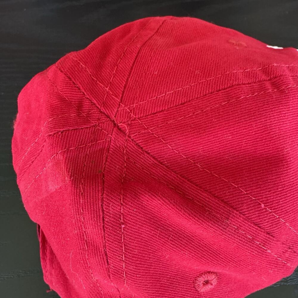 Air Jordan‎ Youth Red Hat- Used - Picture 6 of 7
